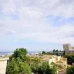 John's Luxury Mamaia