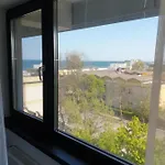 John's Luxury Apartment