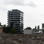 John's Luxury Apartment