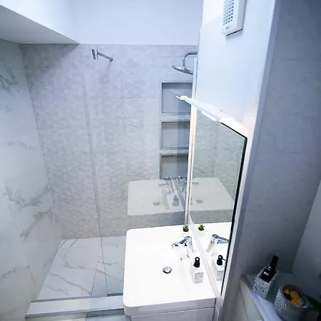 John's Luxury Appartement *