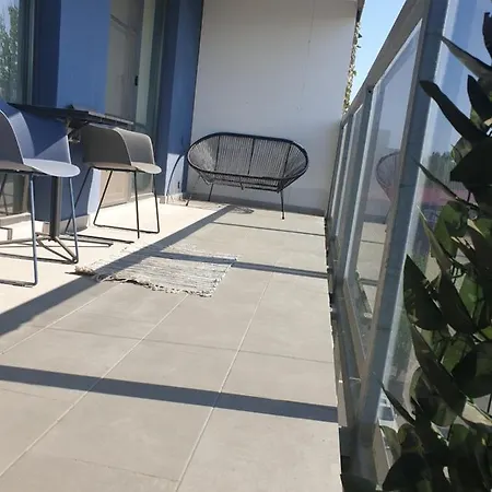 דירה John's Luxury מאמאיה
